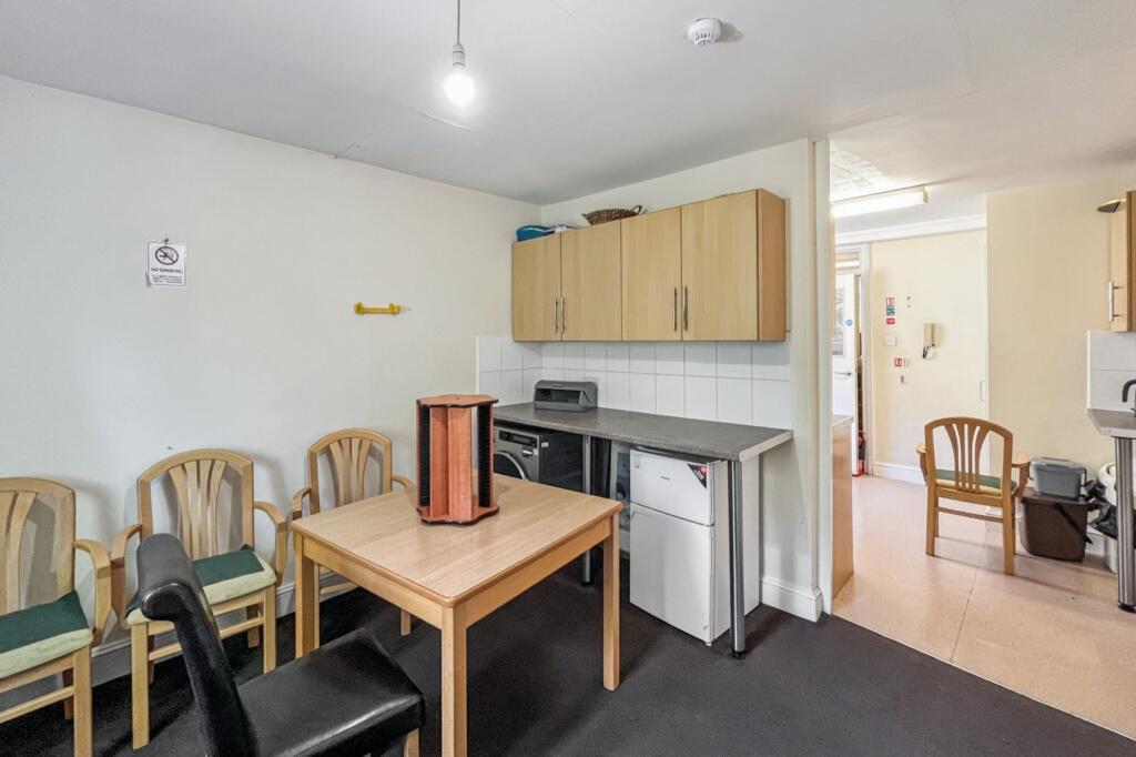 96 Ritherdon Road, Tooting, London SW17 8QQ