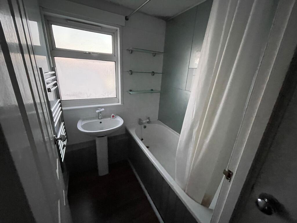 WhatsApp Image 2025-12-19 At 15.53.15  5  T202512191633.jpeg