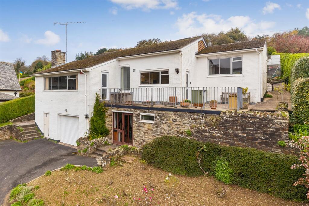 A02 - Pennymead Riverside Road Dittisham - 241106.