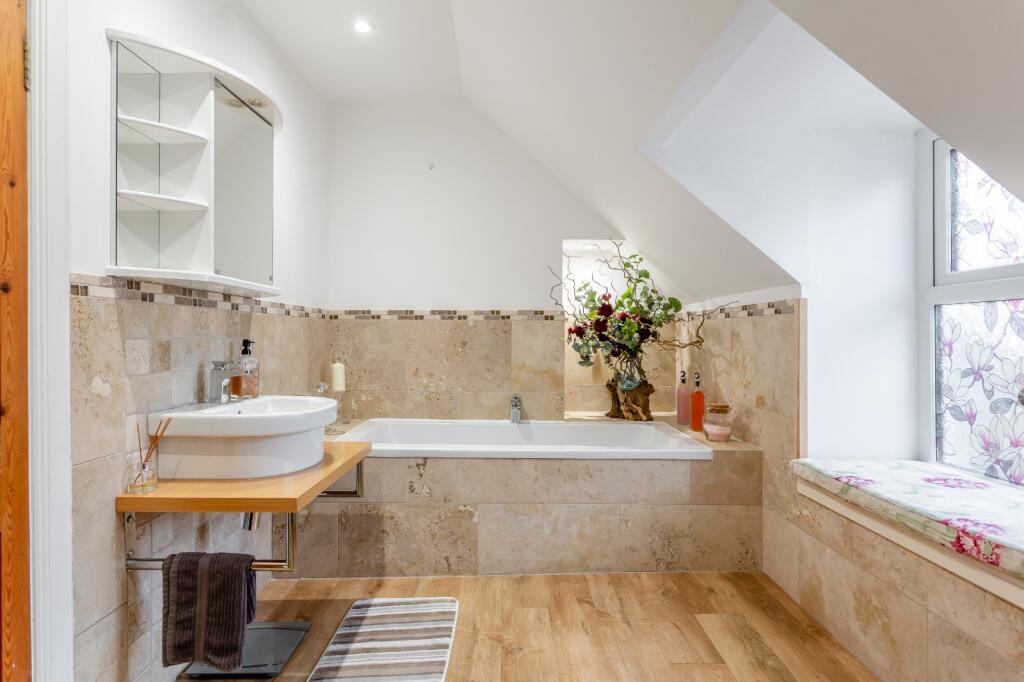 7a Bath Street