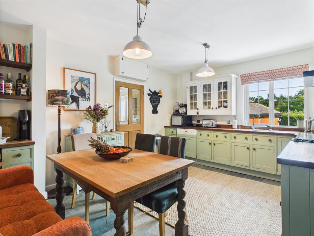 Dining Kitchen