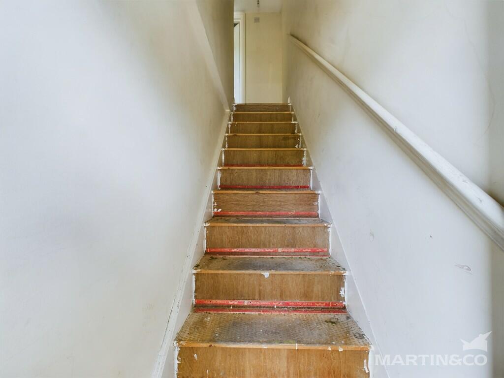 Flat 6 Entrance S...