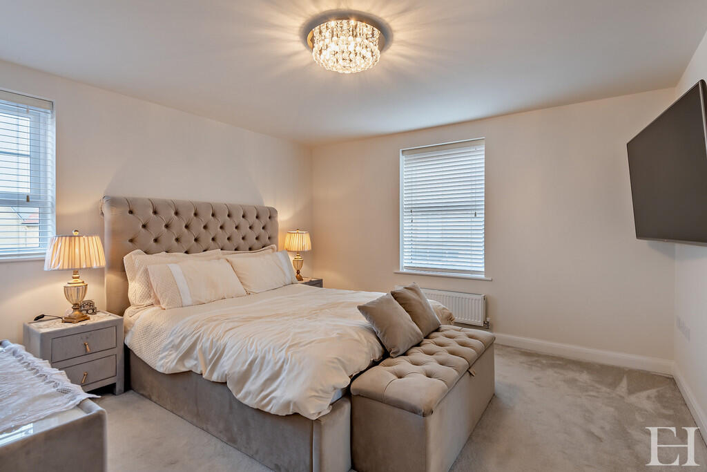 8630549-interior1...