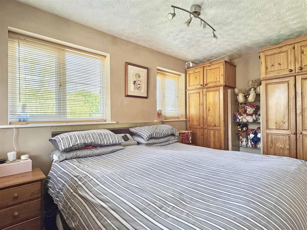 Bedroom.jpg