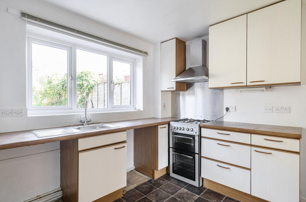 1313048-8-68527d4...