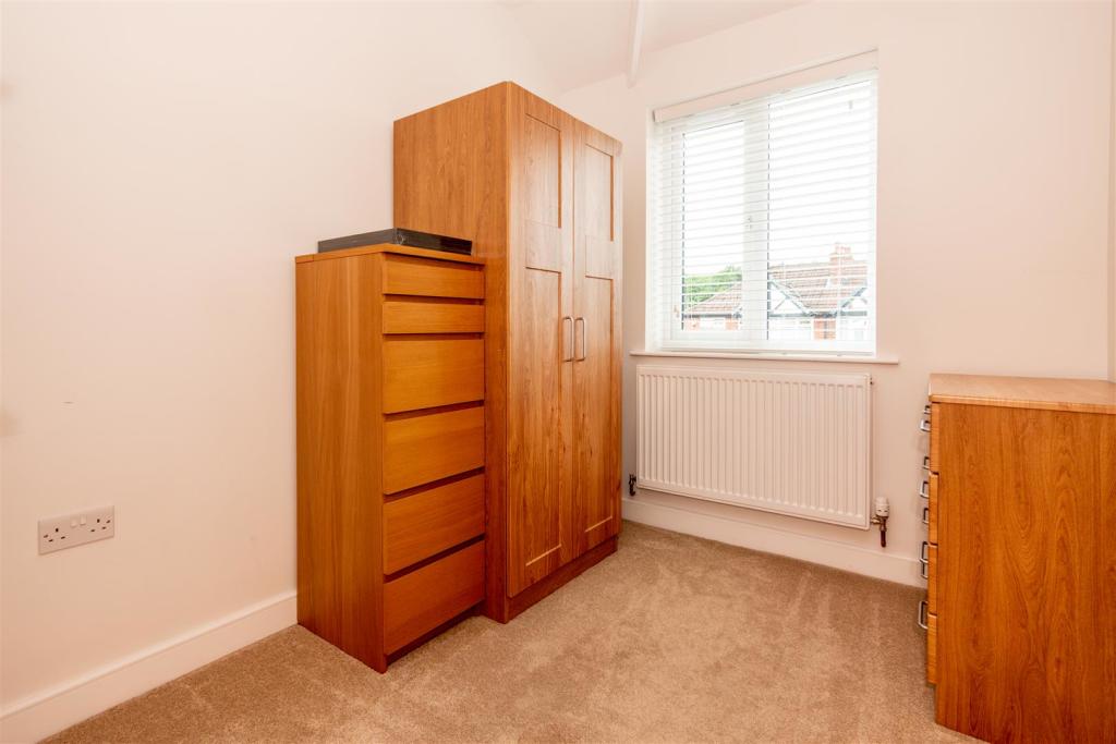 Bedroom 4.jpg