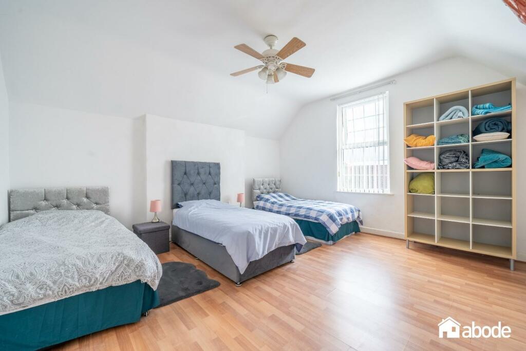 44 Brooke Road West (4 of 24) - Copy.jpg