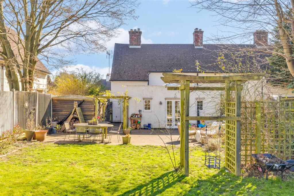 Baldock Road 72-41.jpg