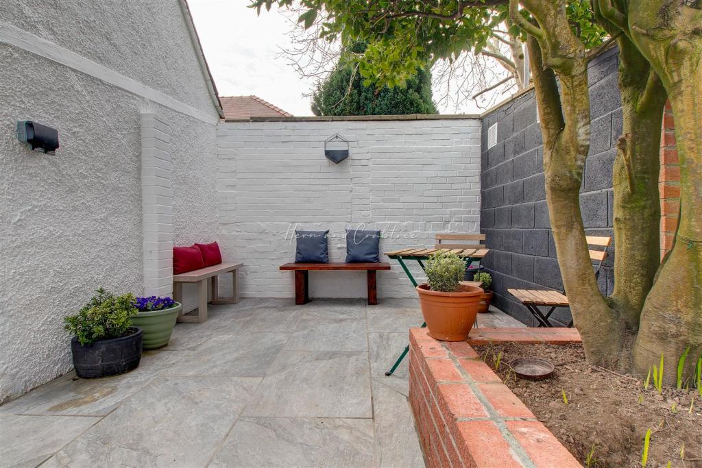 King George V_Hern_Crabtree_ (23).jpg