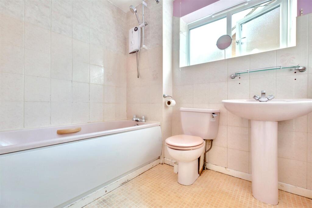 Bathroom.jpeg