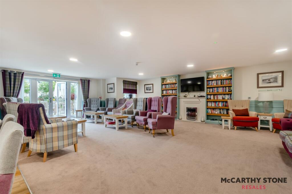 8618876-interior13.jpg