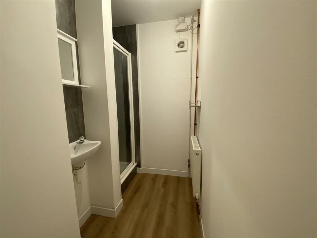 image00009.jpeg