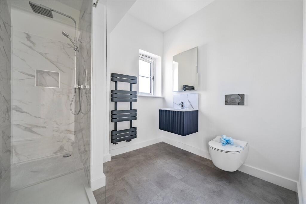 Show Home Ensuite