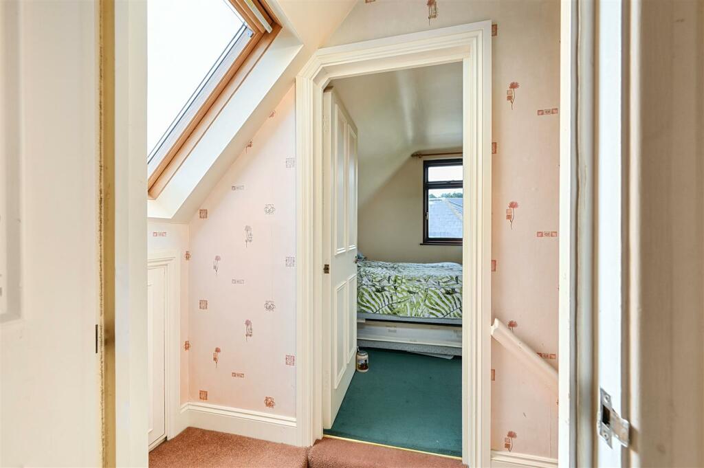 WARREN ROAD - TN354AG (21).jpg