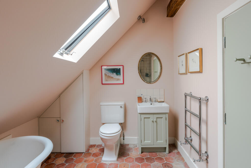 246869 - 7, 8 Fleur De Lis Street-34.jpg