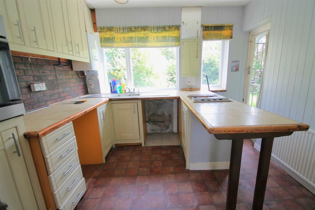 Kitchen Bright .JPG