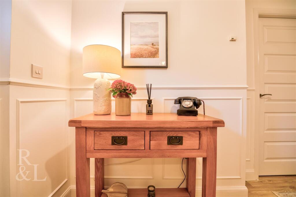 25 Maygreen Avenue (19).jpg