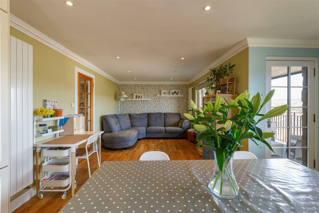 8 Dundas Terrace Melrose 63.JPG