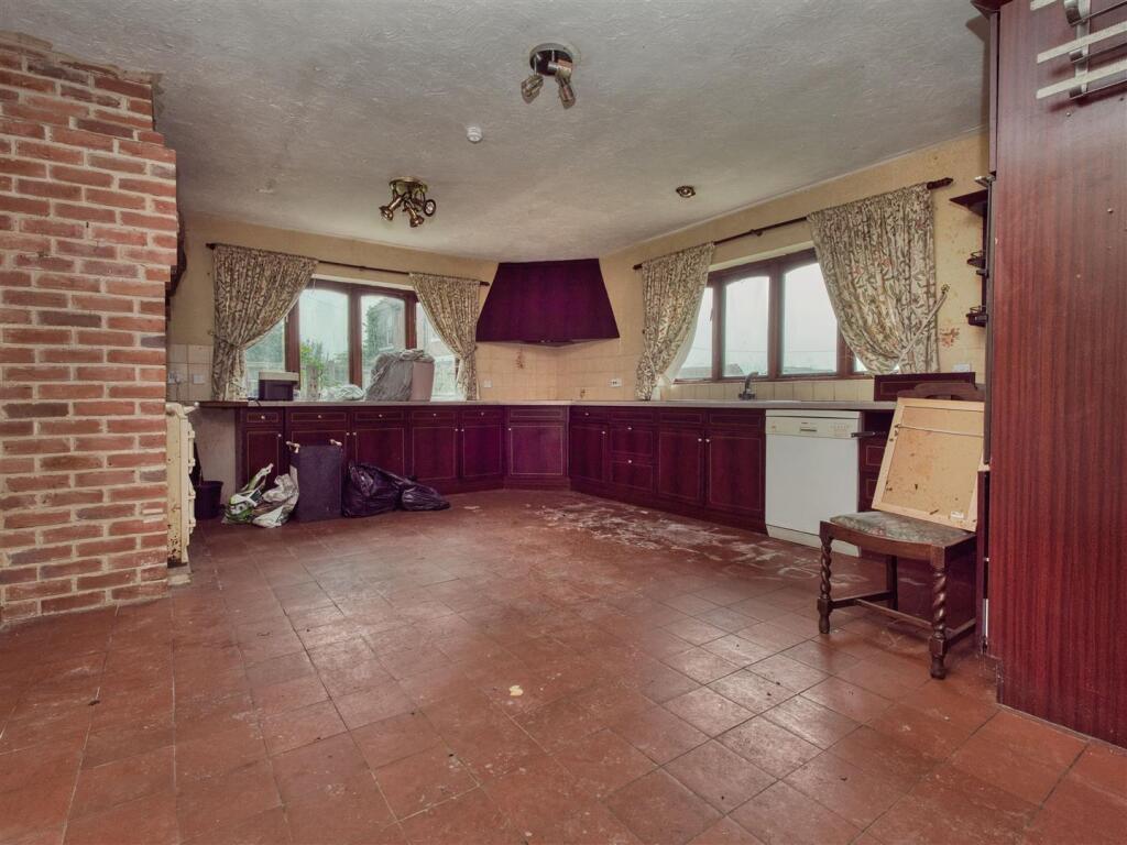 P1145963_hdr.jpg