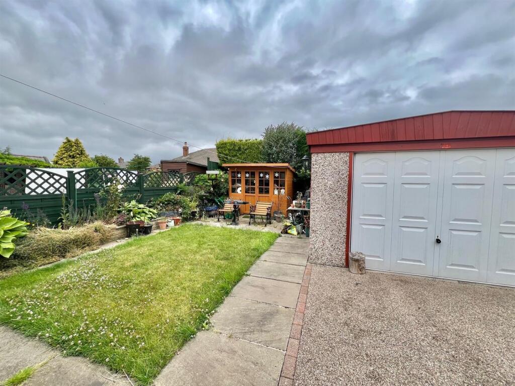 Bramleys Estate Agents - Woodlands Road - Lepton (