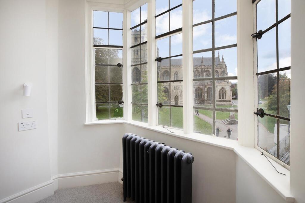 MolsHouse202418 Catherine St (44)44SMART.jpg