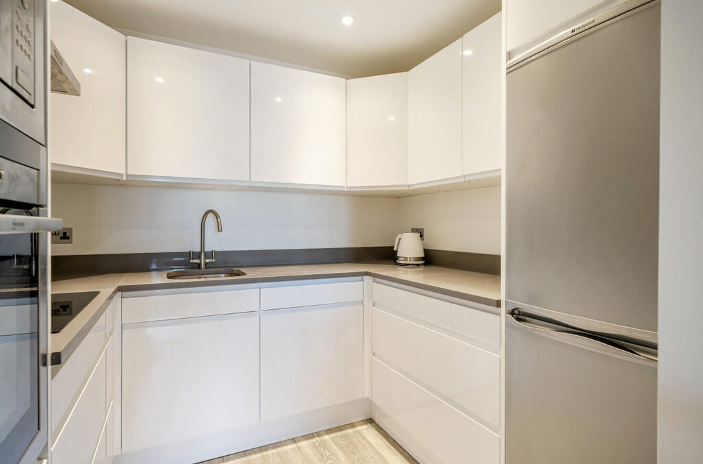 1318460-14-686562...