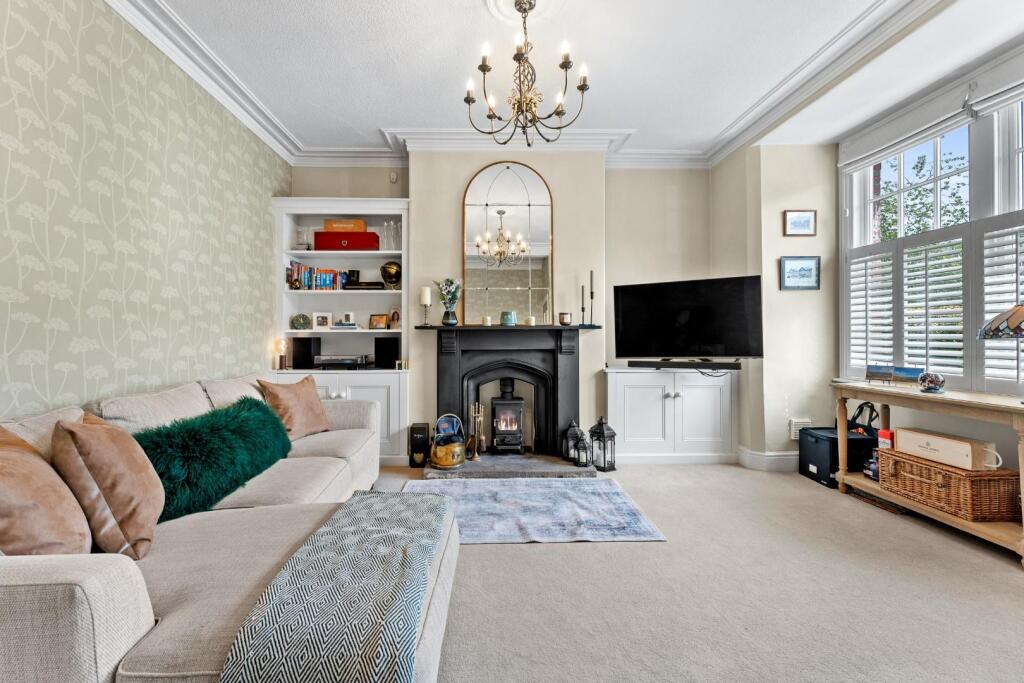 111 HEYES LANE-24.jpg