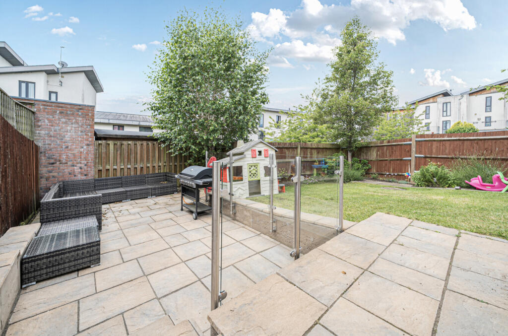 1297166-16-684aa4...