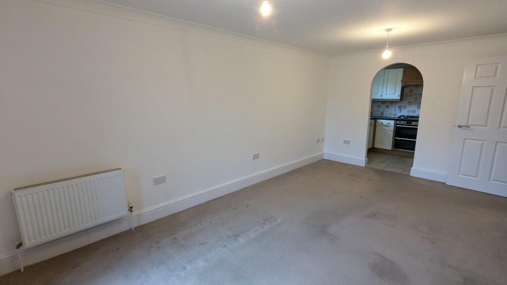 Lounge - 5.4 x 3.1 (