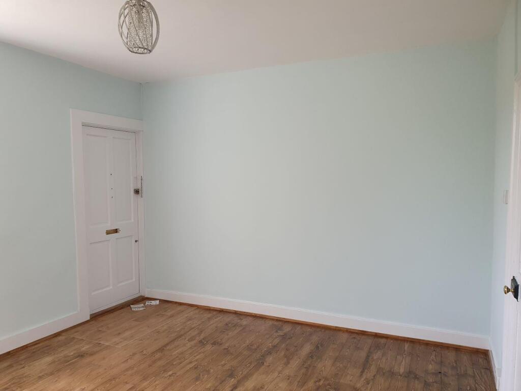 Lounge to door.jpg