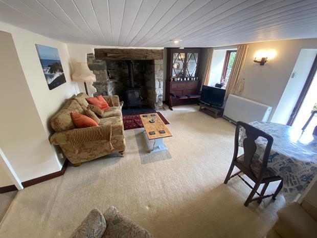 Lounge 1