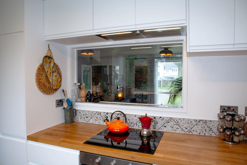 8 Kitchen