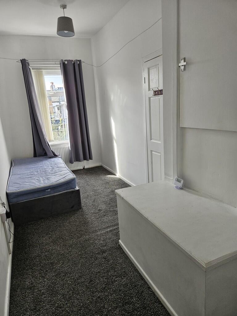 PHOTO-2025-09-16-...