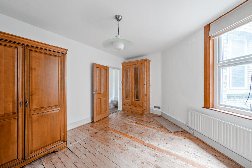 1388142-7-6932fe7...