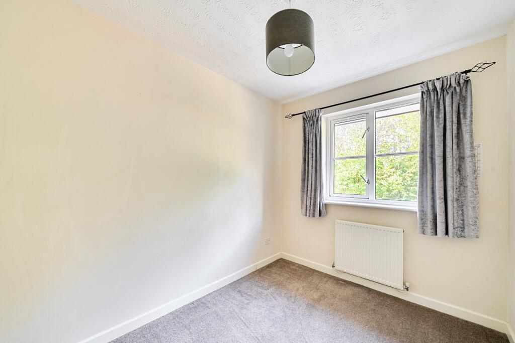 1372050-5-69009b5ec4b51