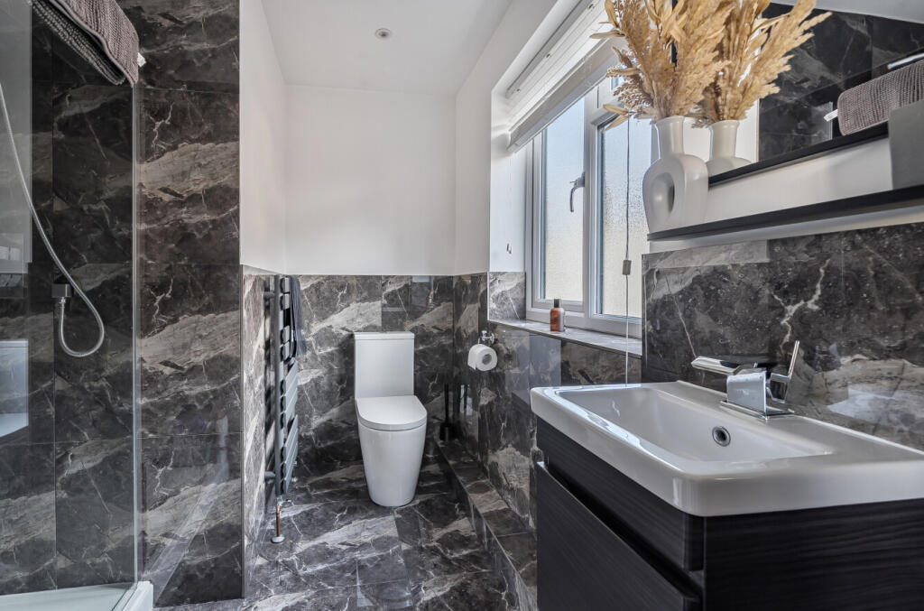 1384361-21-692ef6...