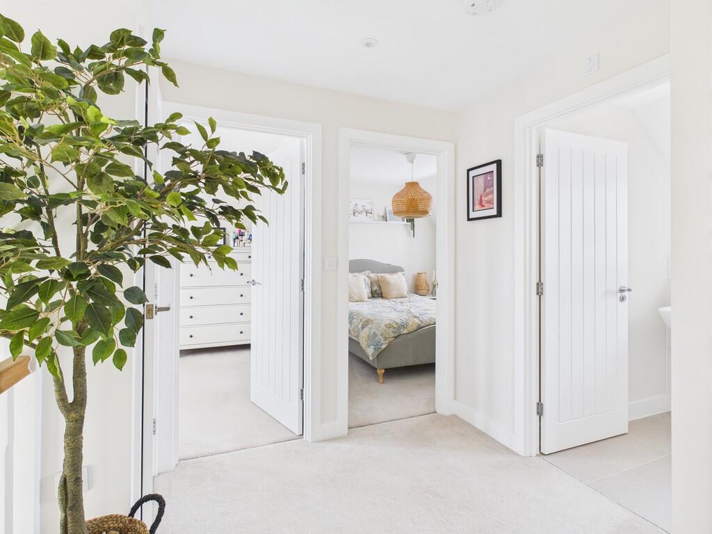 CAM05068G0-PR0038...