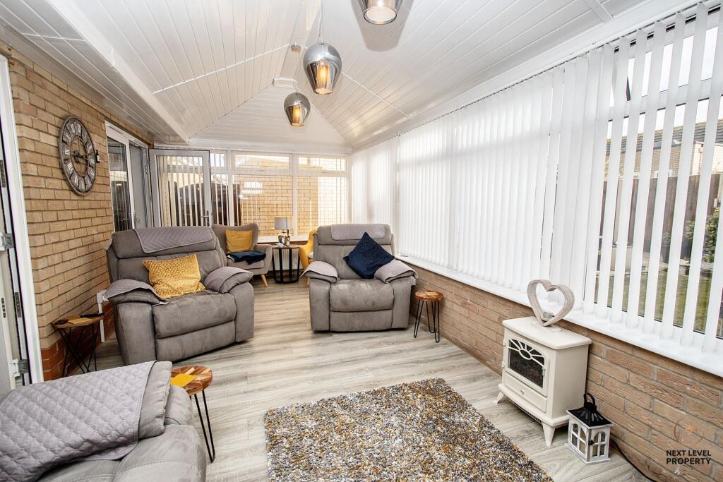 Lounge (Conservatory)