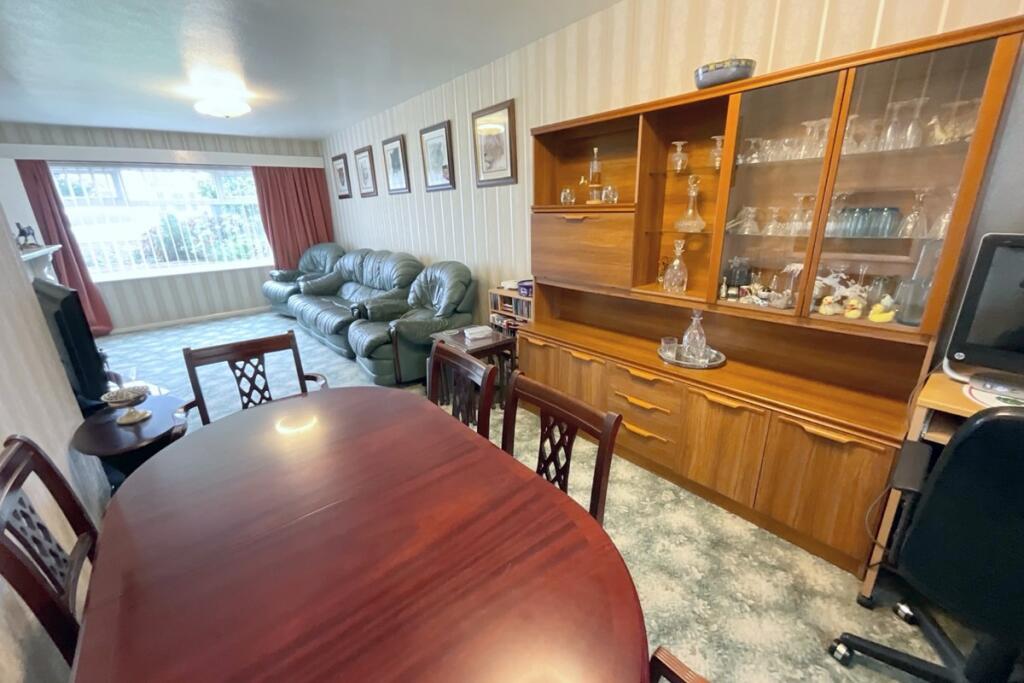 dining room/living r