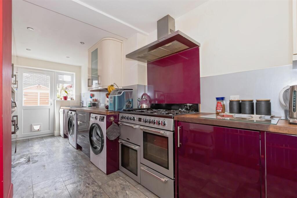 Galsworthy Close_6.jpg