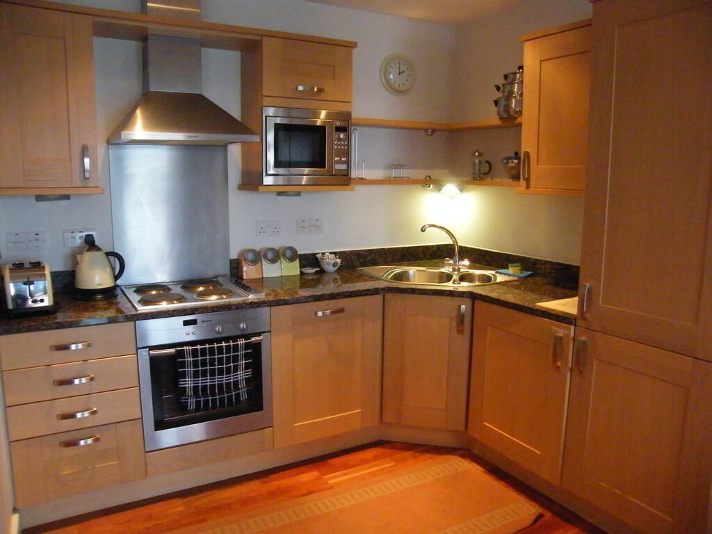 UCE0323 Ocean 1 0...