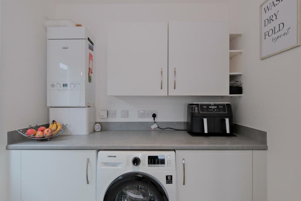 014-31 Ardencraig Terrace, Glasgow, G45 9BJ.jpg