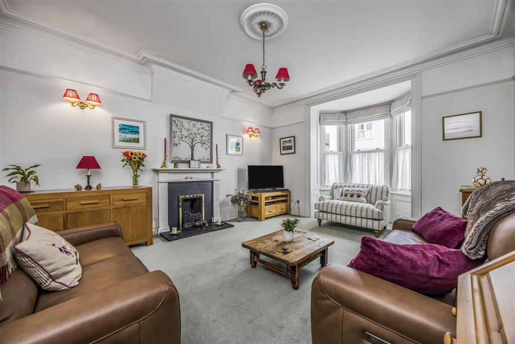 The Nook, North Street, Westbourne-PorticoMarketin