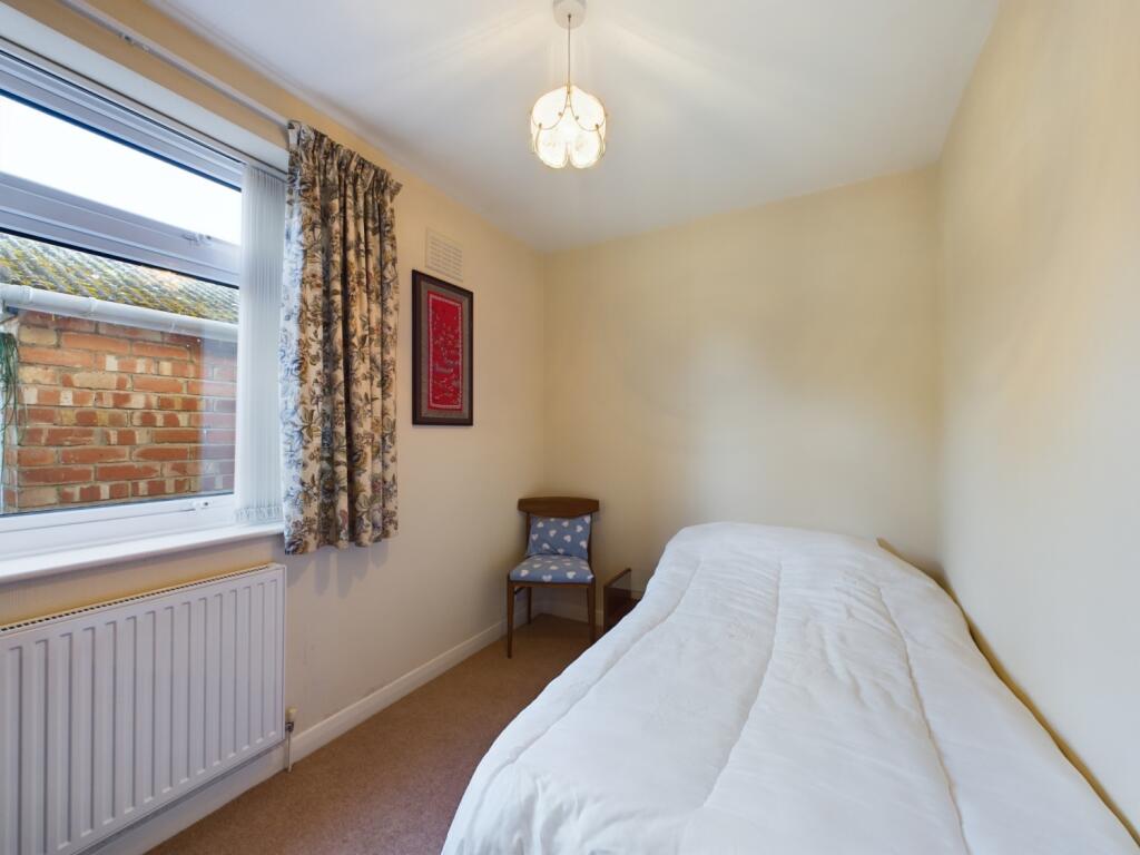 CAM02386G0-PR0095-STILL021