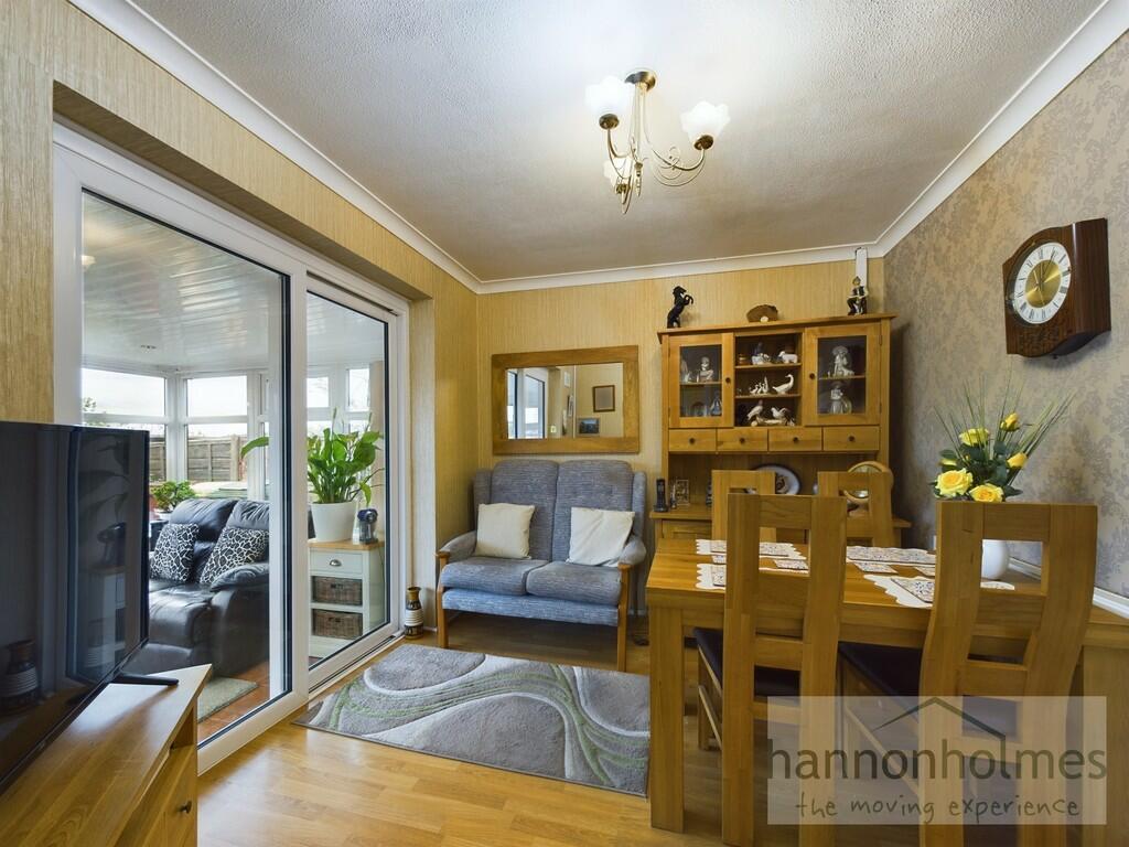 CAM01073G0-PR0225...