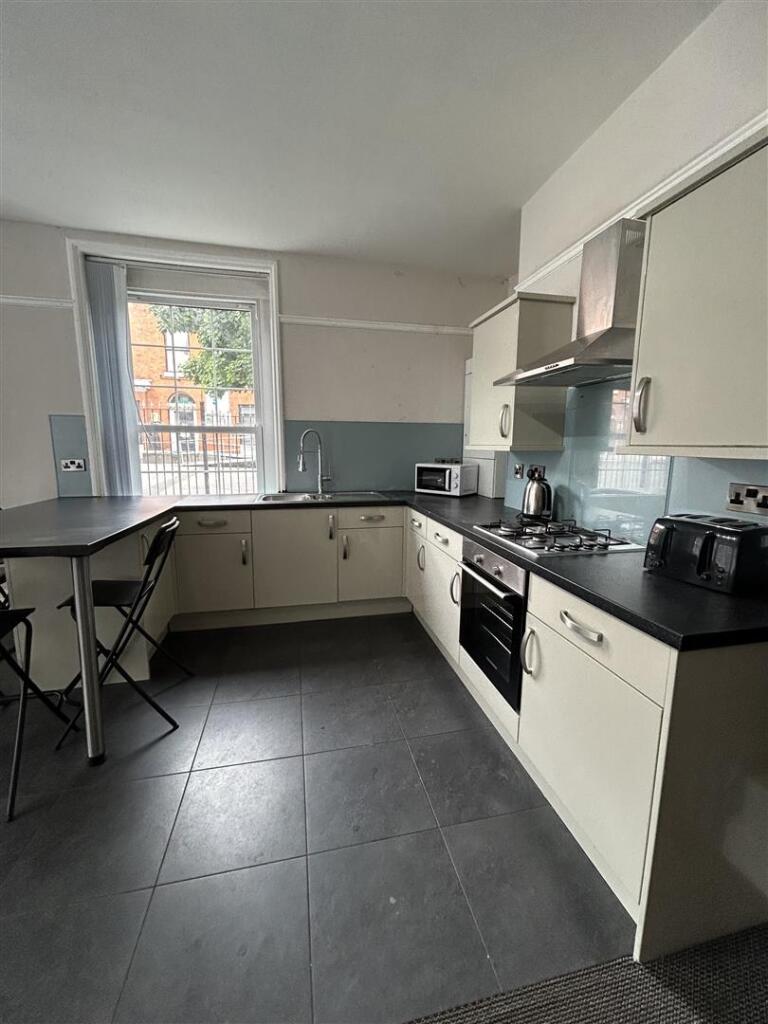 Flat 1, Kitchen