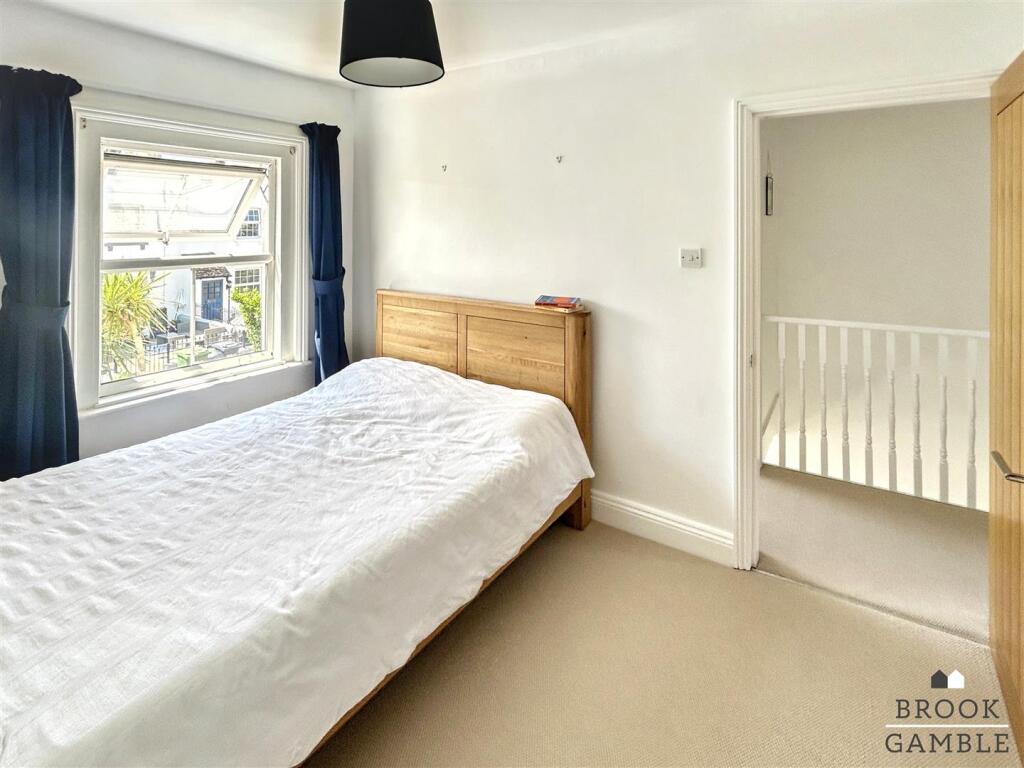 01323 438506