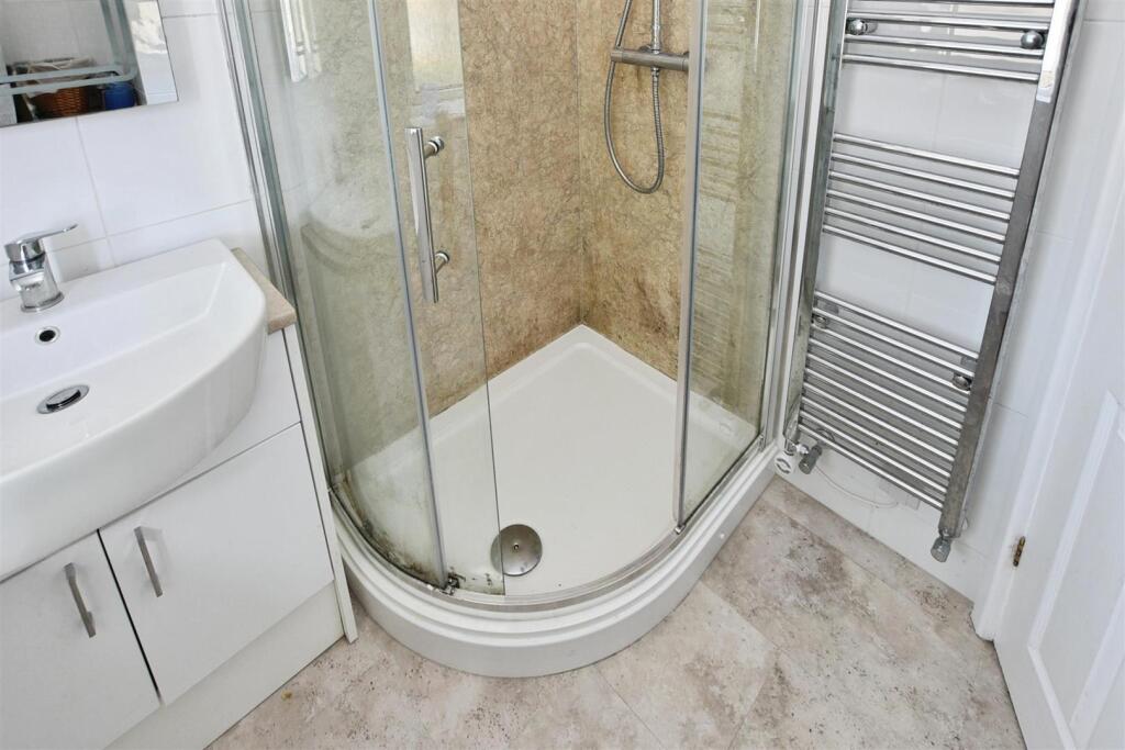 Shower Room/ WC