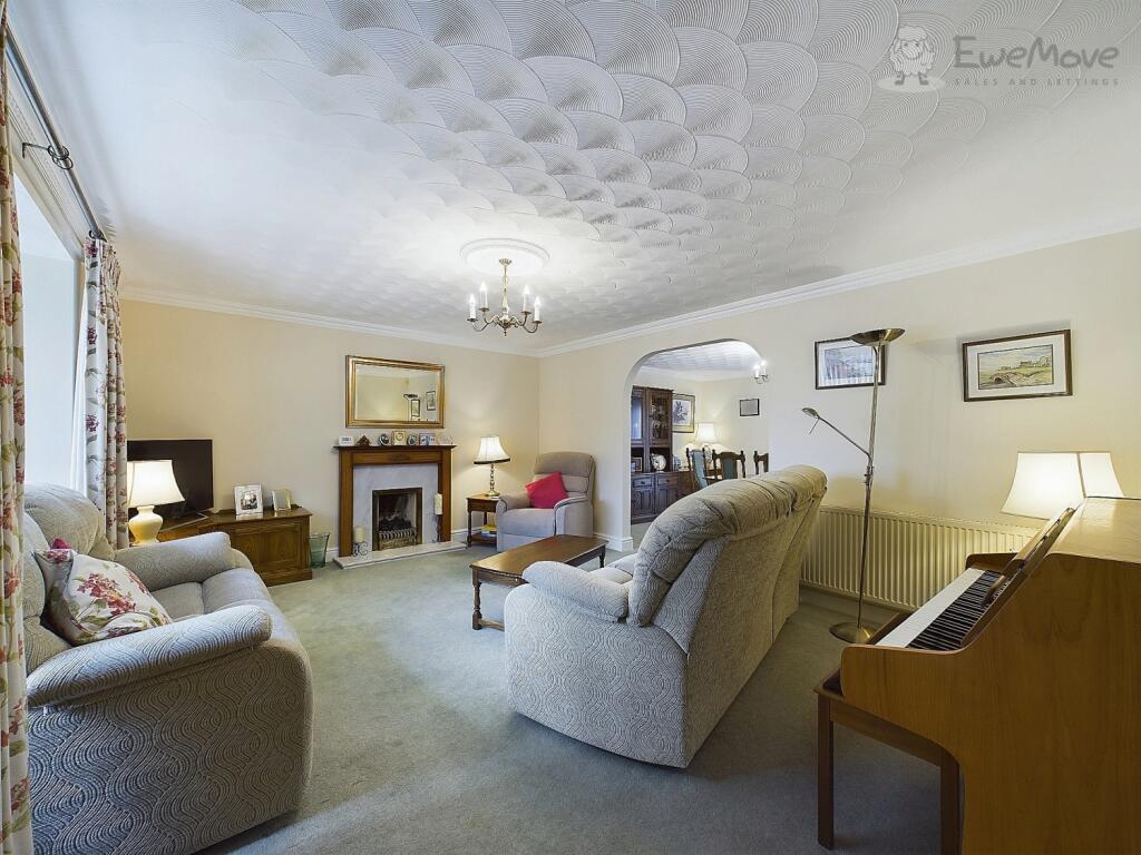 CAM03640G0-PR0031-STILL018