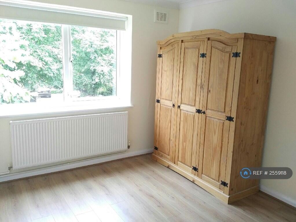 Double Bedroom